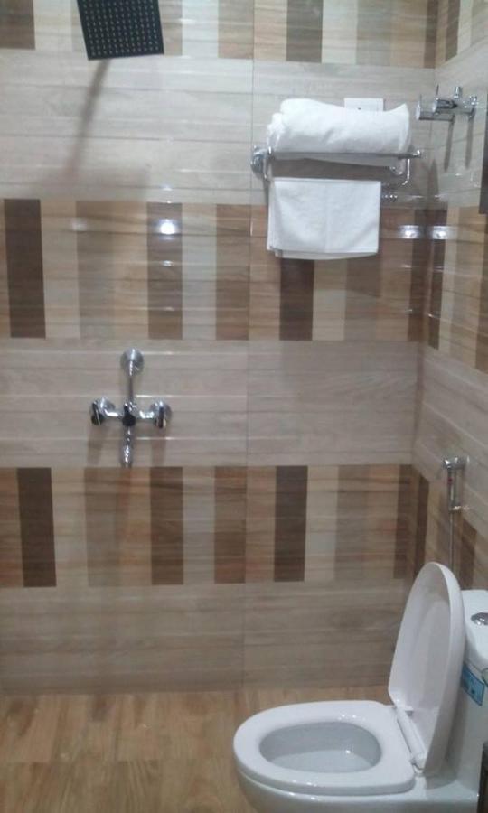 Hotel Ss Grand ラクナウ エクステリア 写真