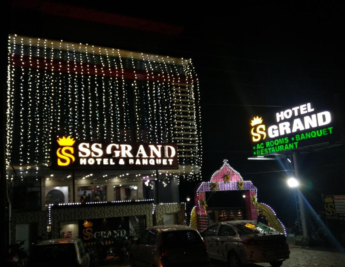 Hotel Ss Grand ラクナウ エクステリア 写真
